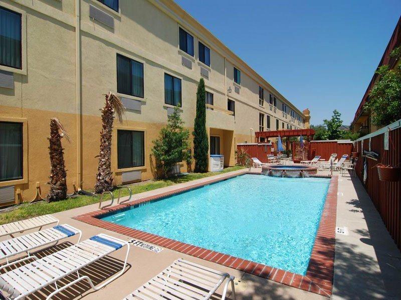 Comfort Inn Dallas Park Central Facilidades foto