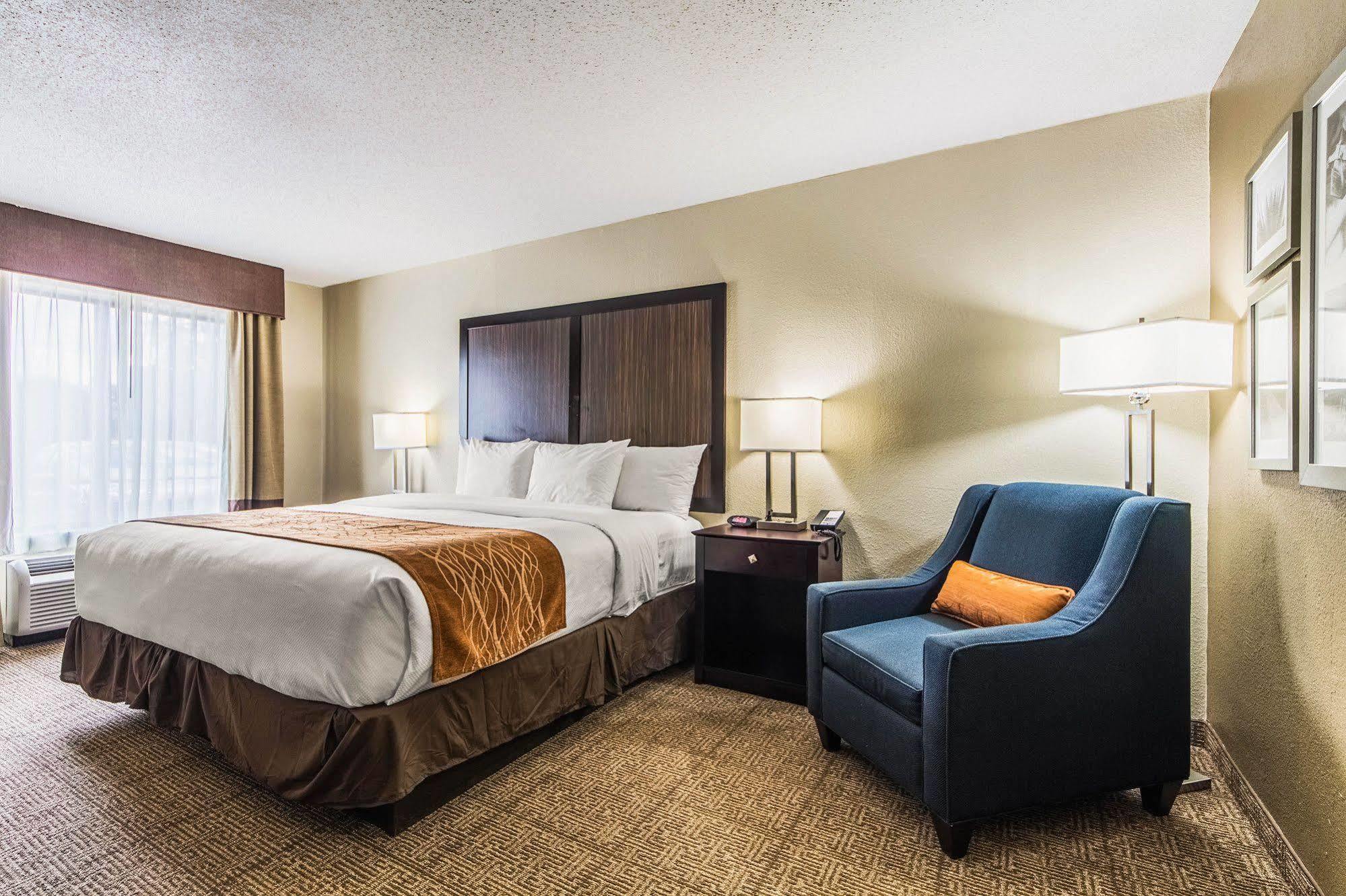 Comfort Inn Dallas Park Central Exterior foto